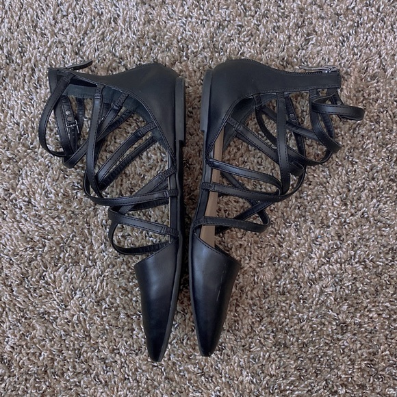 BCBGeneration Strappy Sandals - 7 - Picture 4 of 12